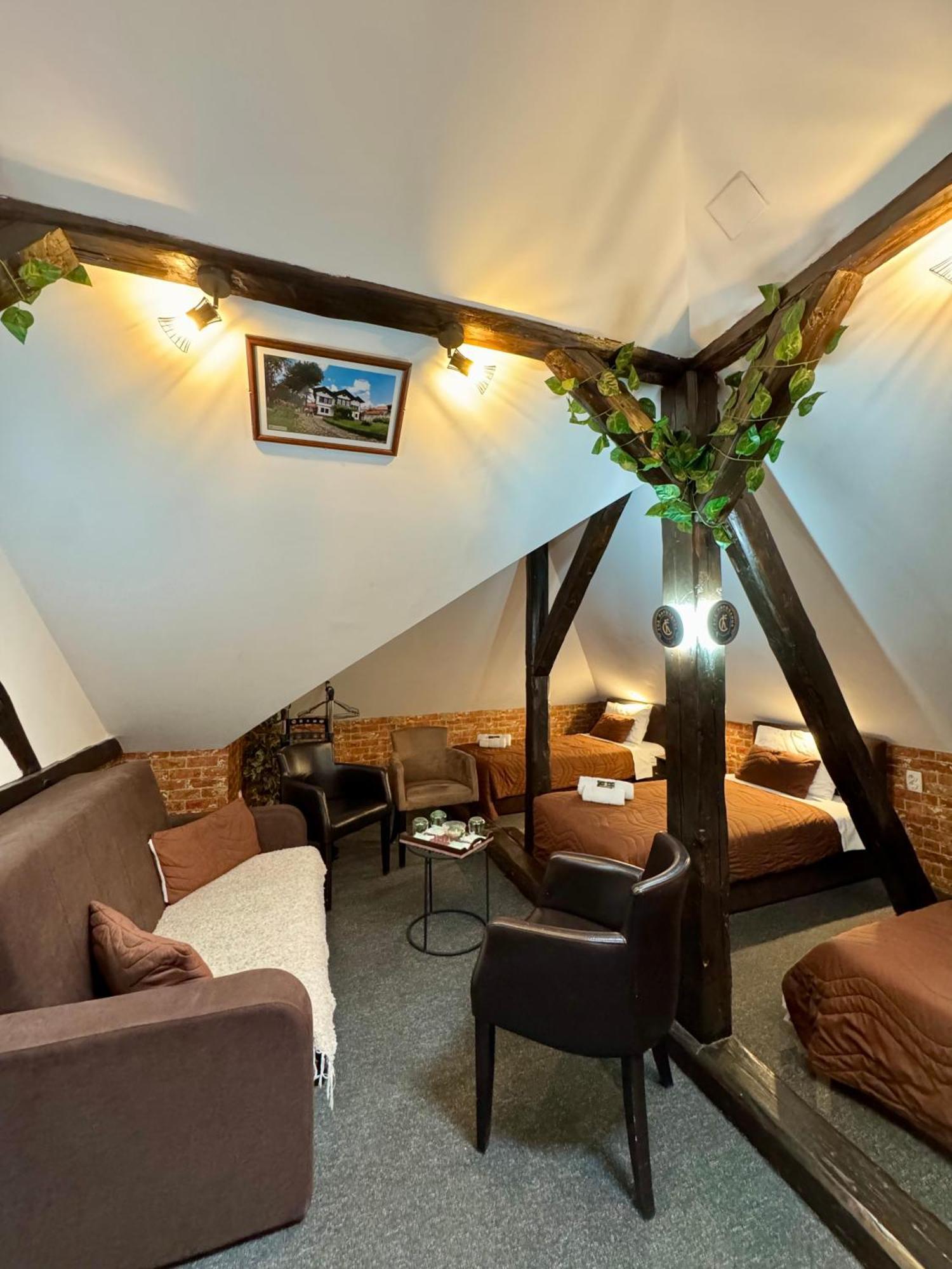 Pirocanac Rooms & Restaurant "Breakfast-Lunch-Dinner" Pirot Eksteriør billede