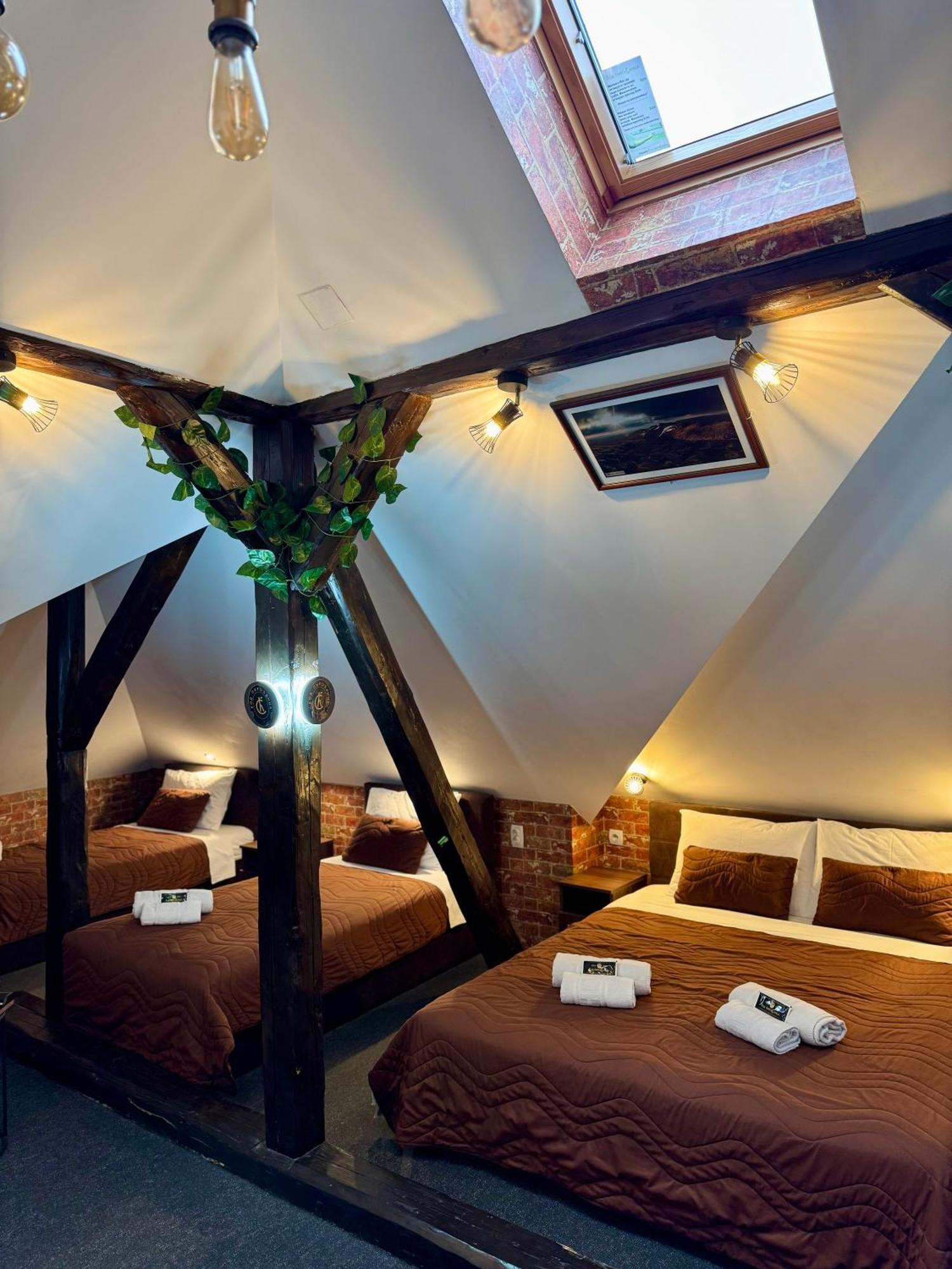 Pirocanac Rooms & Restaurant "Breakfast-Lunch-Dinner" Pirot Eksteriør billede