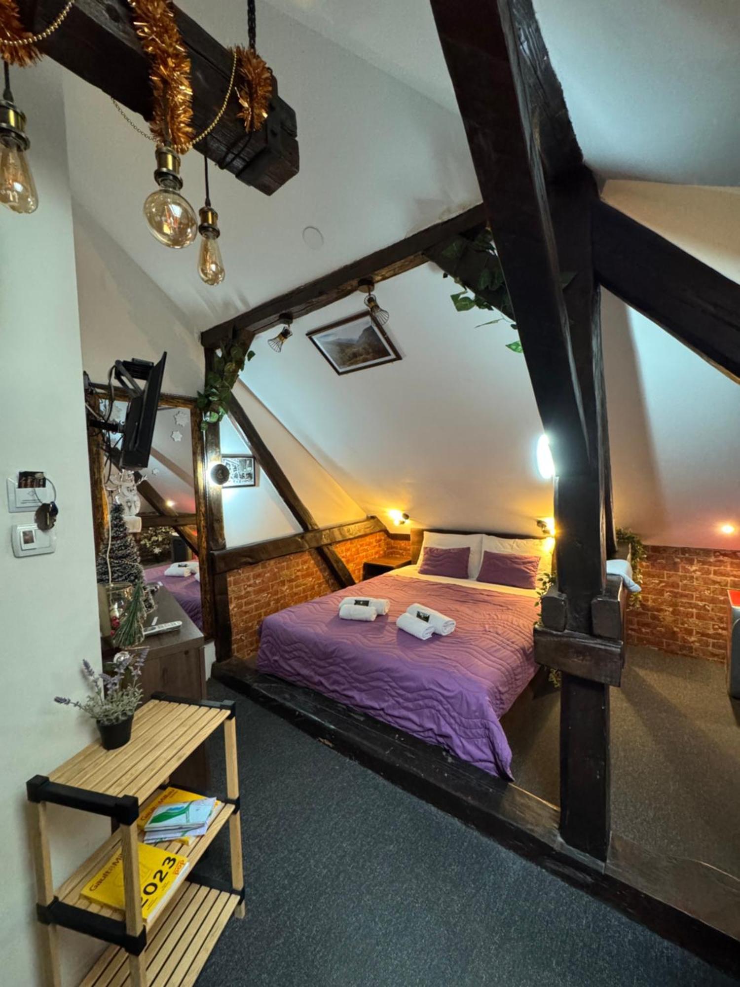 Pirocanac Rooms & Restaurant "Breakfast-Lunch-Dinner" Pirot Eksteriør billede