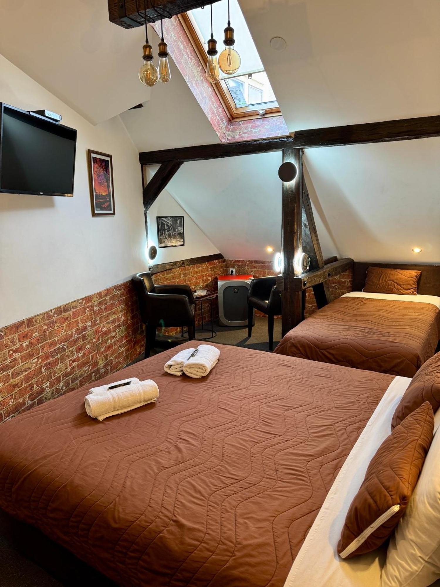 Pirocanac Rooms & Restaurant "Breakfast-Lunch-Dinner" Pirot Eksteriør billede